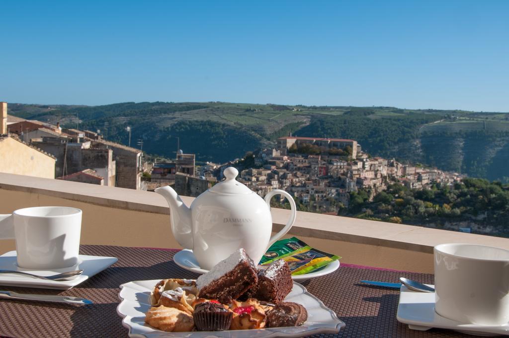 Hotel La Dimora Di Piazza Carmine Ragusa Eksteriør bilde